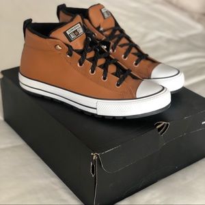 Converse Chuck Taylors All Star Mid Size M-11 W-13